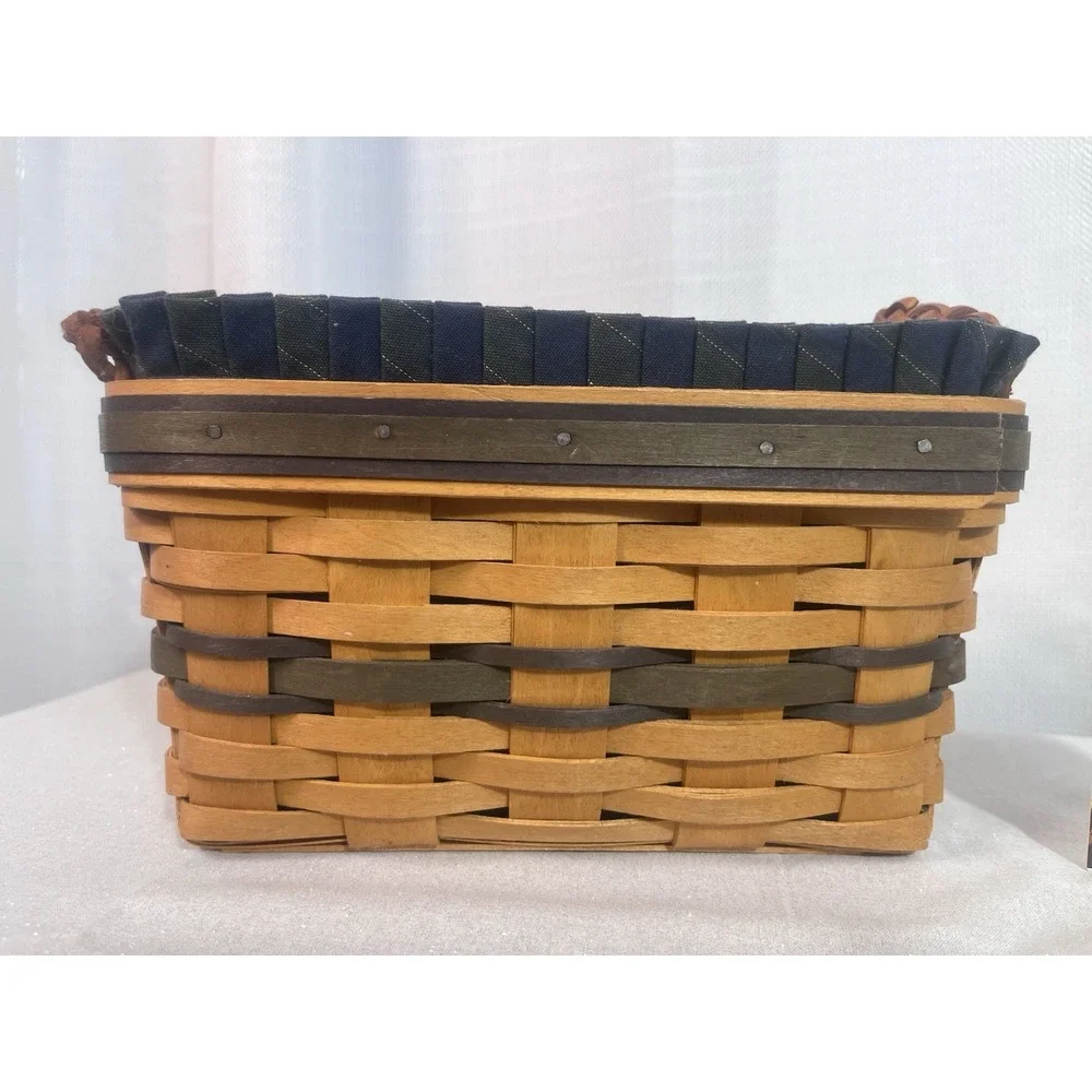 Longaberger Collectors Club 1997 Renewal Basket With Fabric and Clear Liners